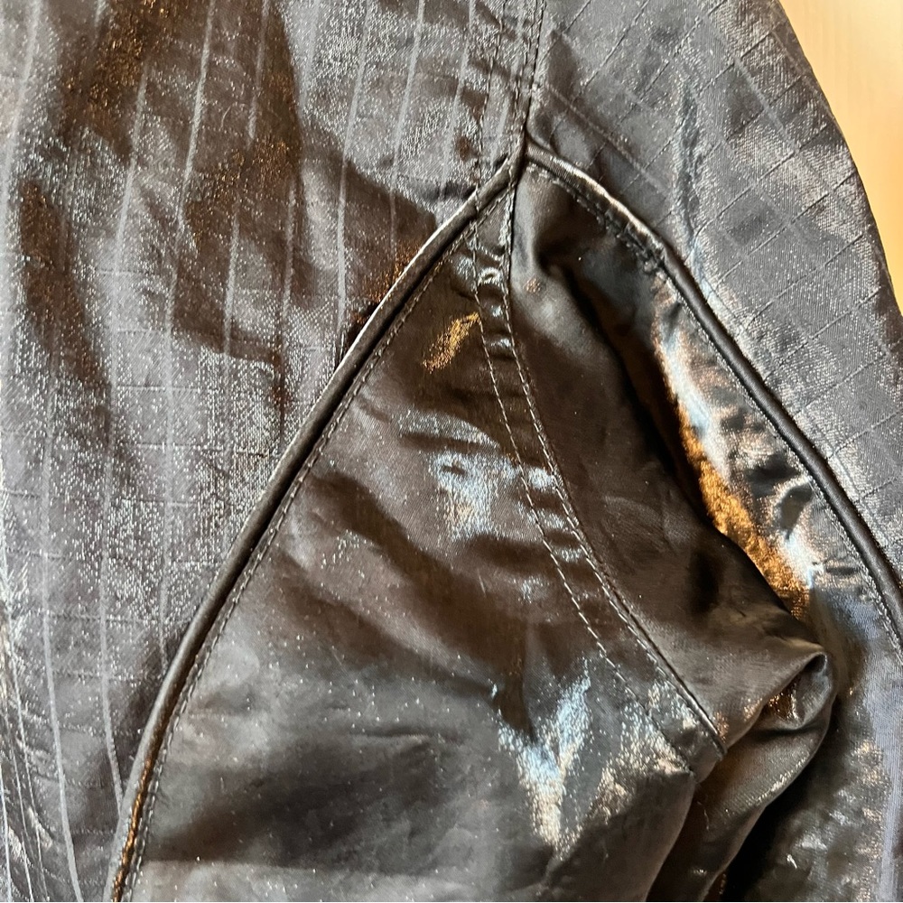 Vintage DESCENTE Black Shimmery Belted Winter Ski Jacket—SZ. 8 - Picture 8 of 17
